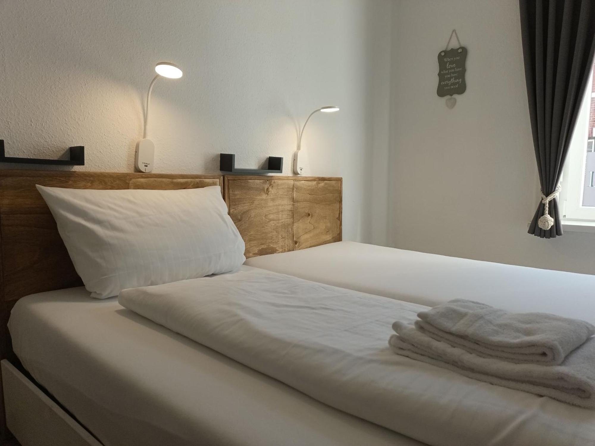 Mooi Hotel Garni ฟรีดริชชตัดท์ ภายนอก รูปภาพ