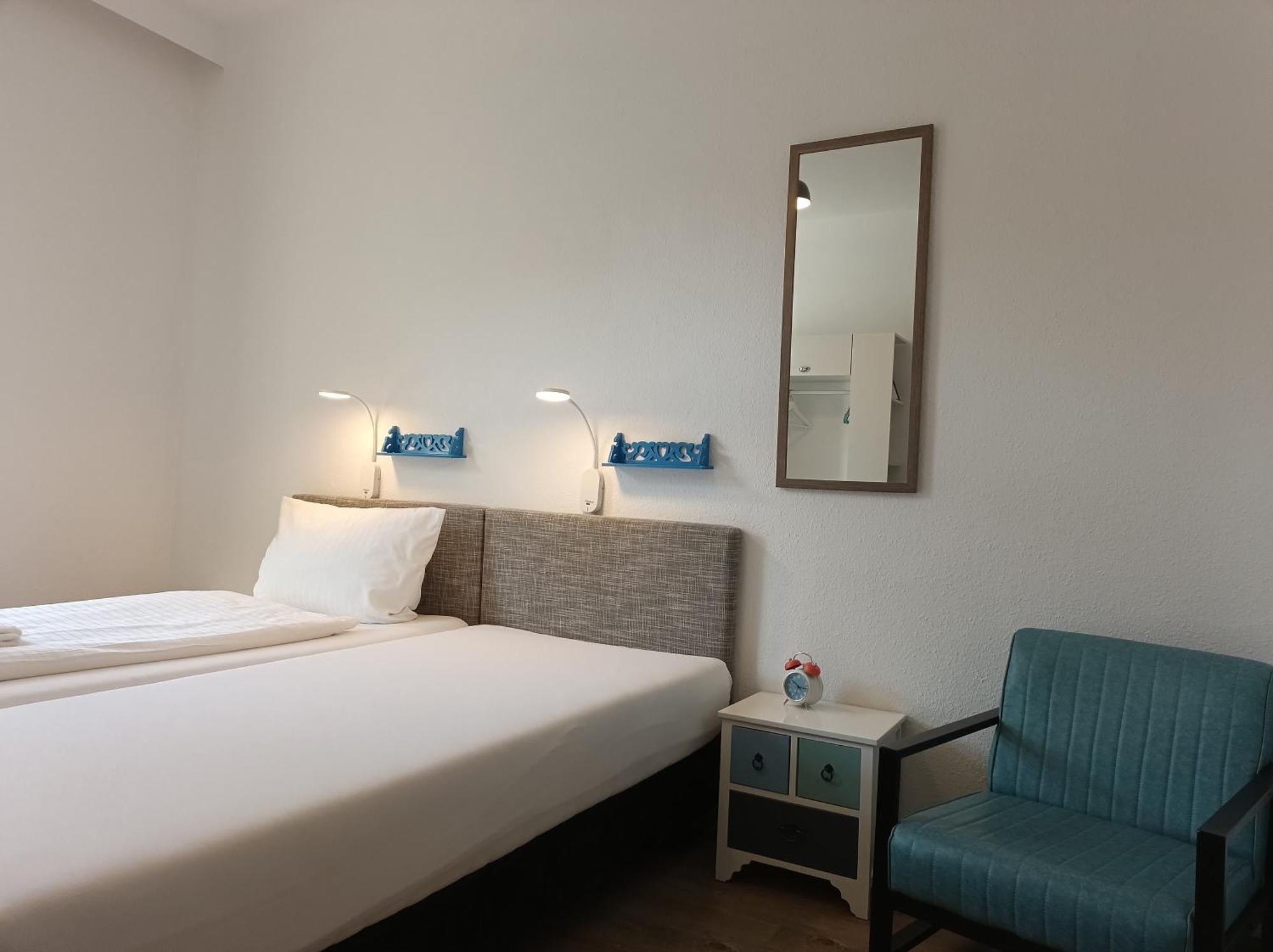 Mooi Hotel Garni ฟรีดริชชตัดท์ ห้อง รูปภาพ