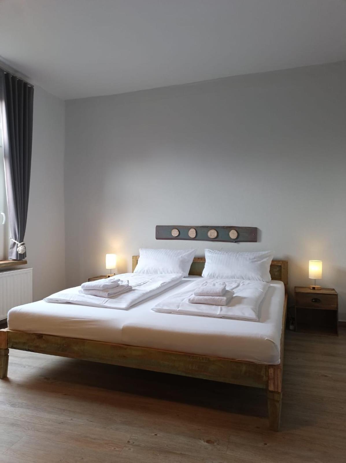 Mooi Hotel Garni ฟรีดริชชตัดท์ ภายนอก รูปภาพ